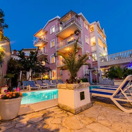 Apartmán Stil - Two Bedroom With Terrace And Sea View Premium Trogir